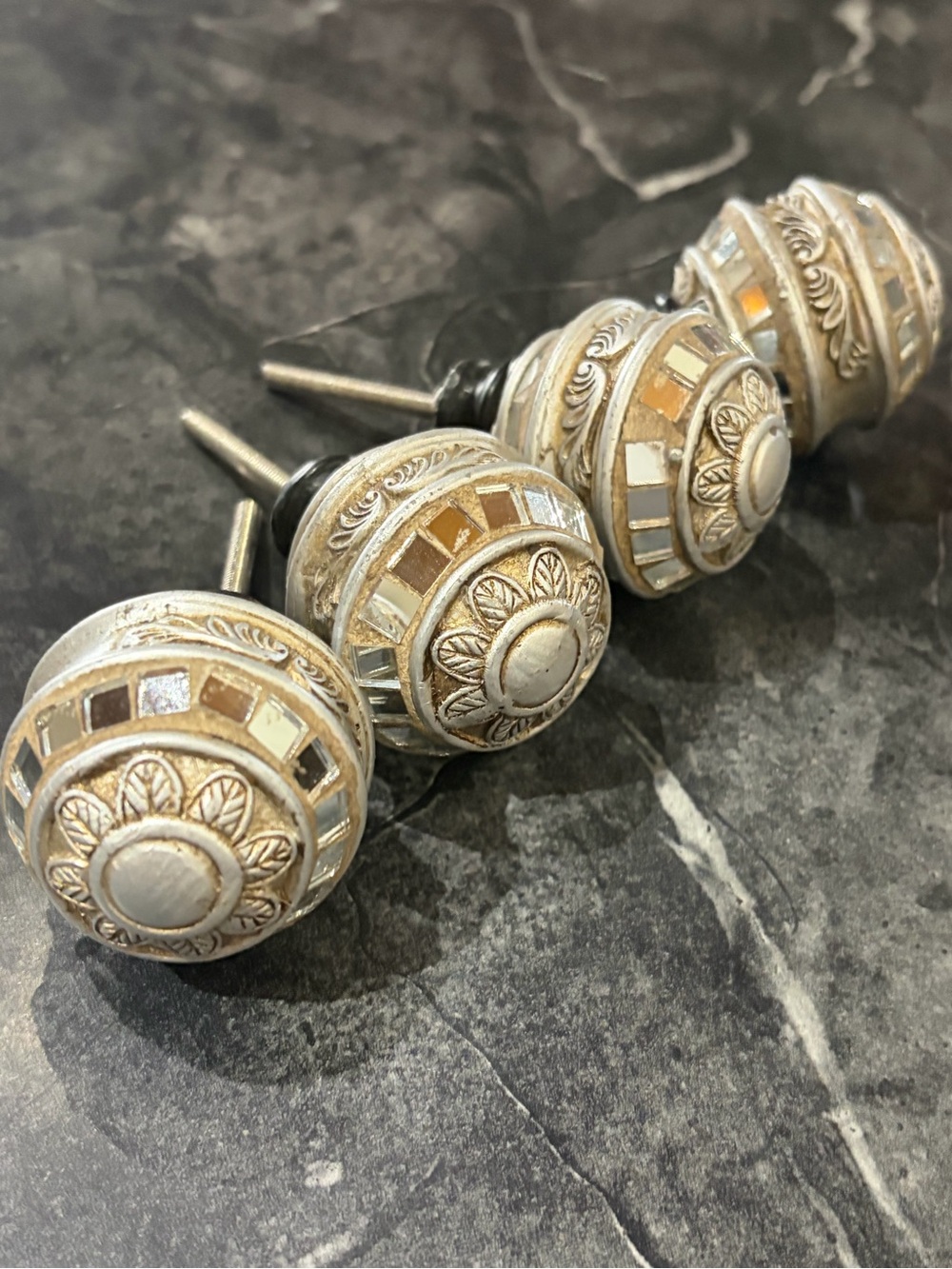 Set of 4 Silver Mirrored Drawer Pulls/Knobs